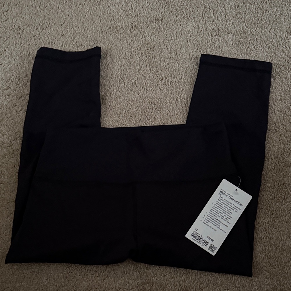 NWT lululemon wunder  train 21” size 12
